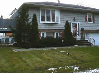 190 Harmon Ave, New Rochelle, NY 10801