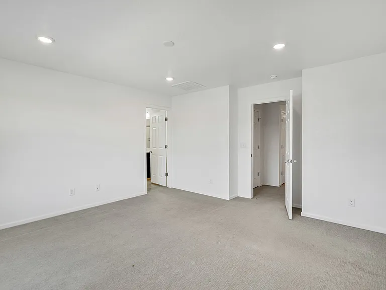 21072 E 60th Ave — Photo 23