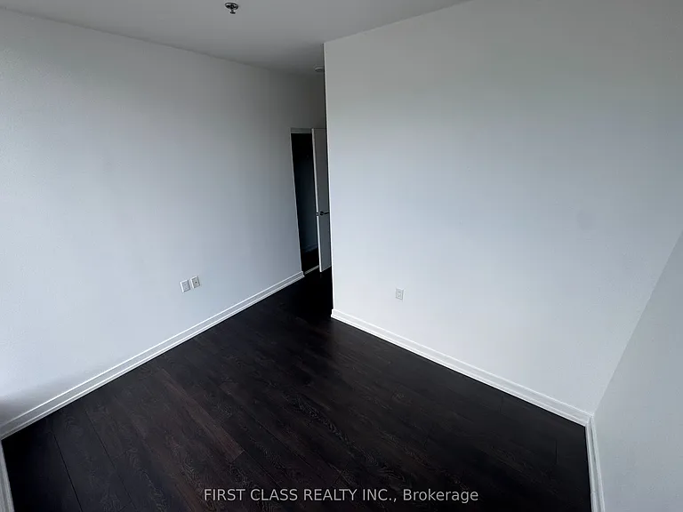203 College St #407 — Photo 7