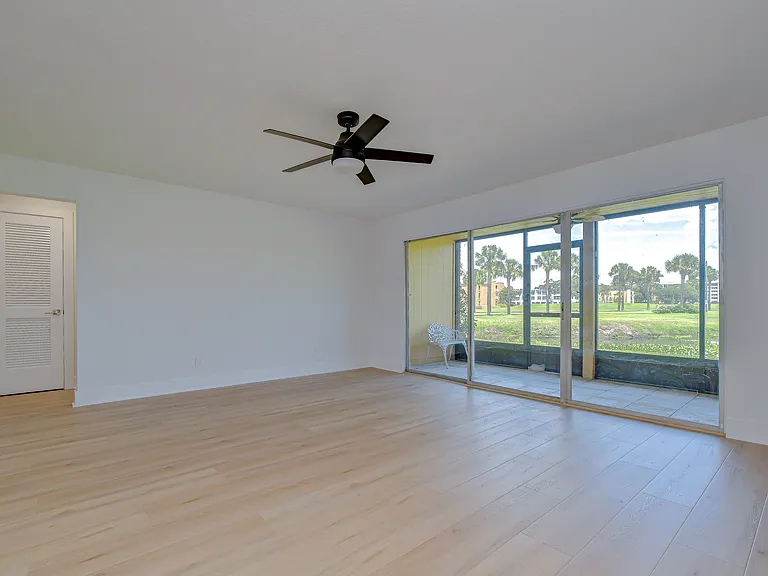 200 Country Club Dr #1505 — Photo 14