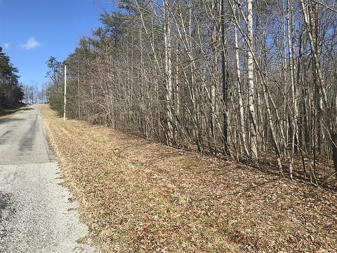1st image of Walker Hollow Dr