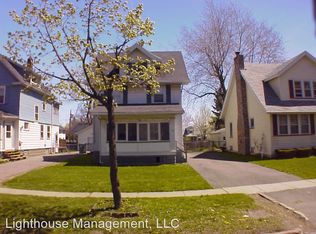 216 Curlew St, Rochester, NY 14613