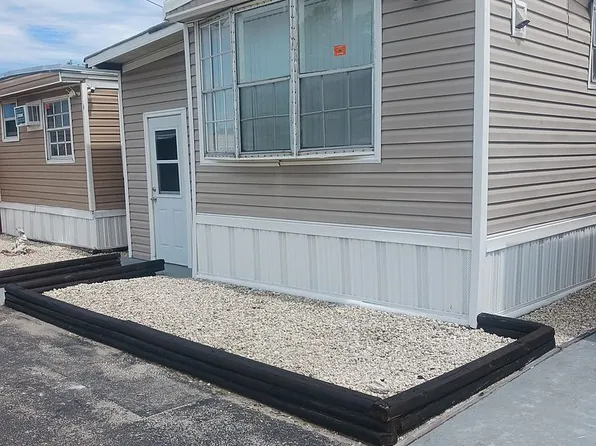 2980 NW 79th St Lot D440, Miami, FL 33147