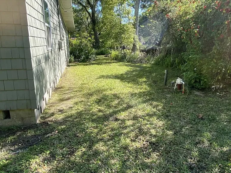 side yard