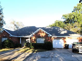 111 Lake Ridge Dr, Fairhope, AL 36532