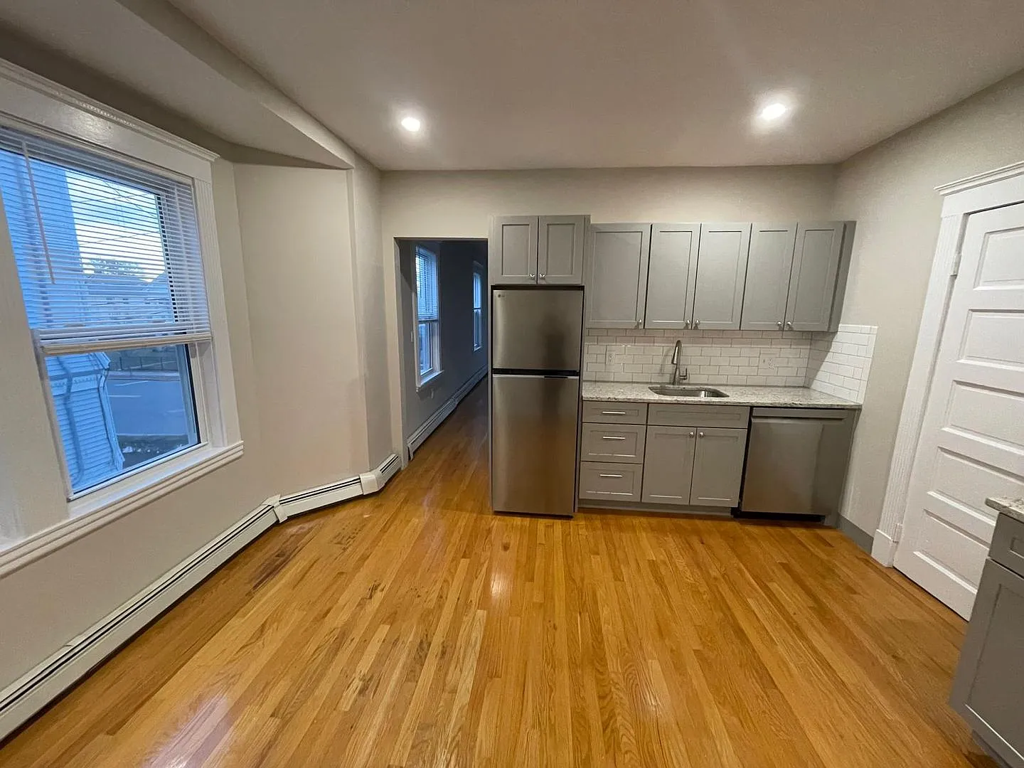 260 Broadway — Photo 3
