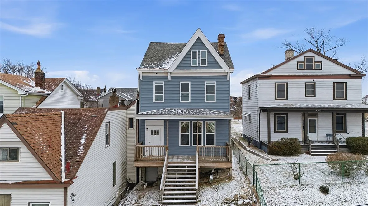 1914 Arlington Ave photo 1