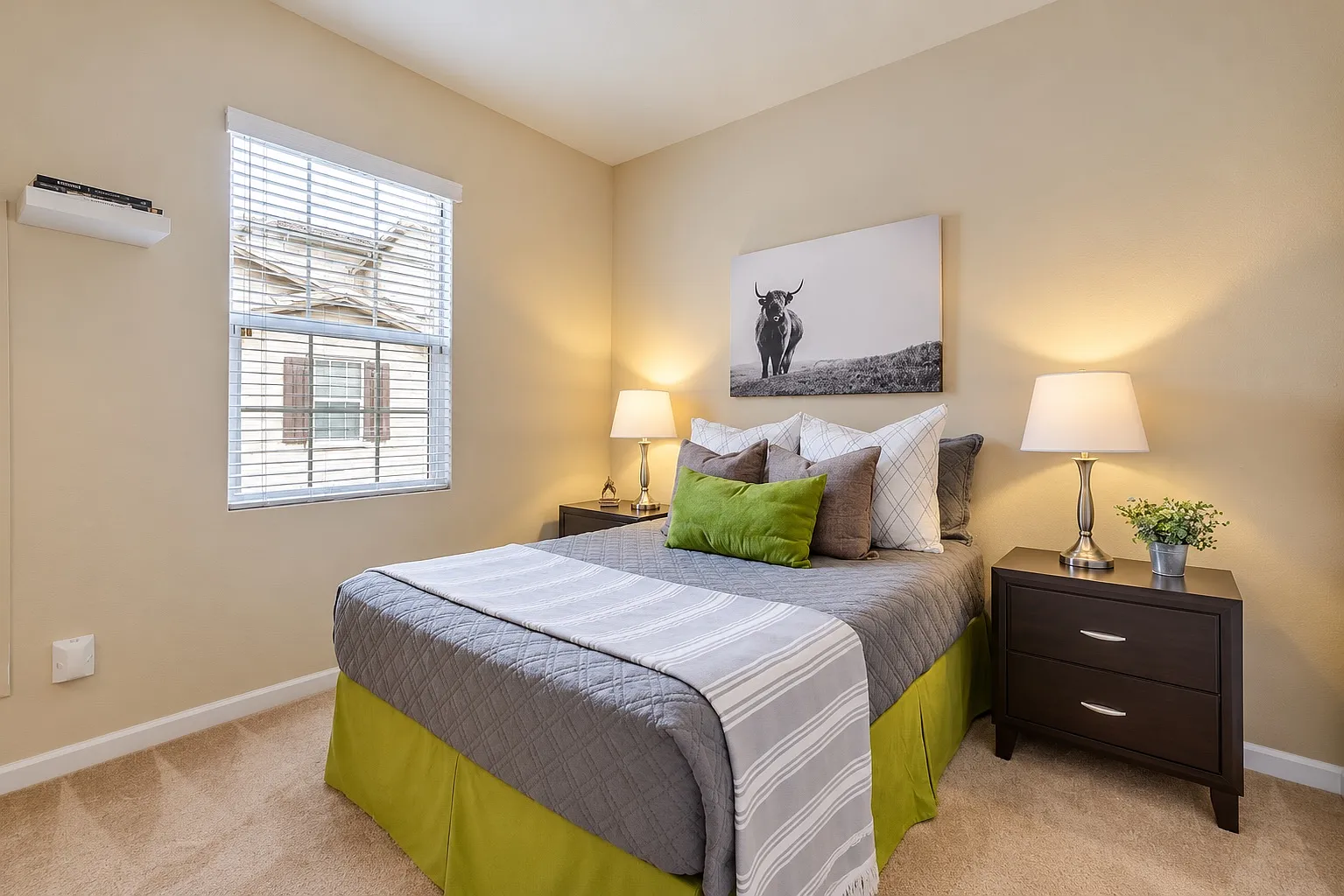 3 bed, 3.5 bath, 1388 sqft, $4,095 — Photo 4