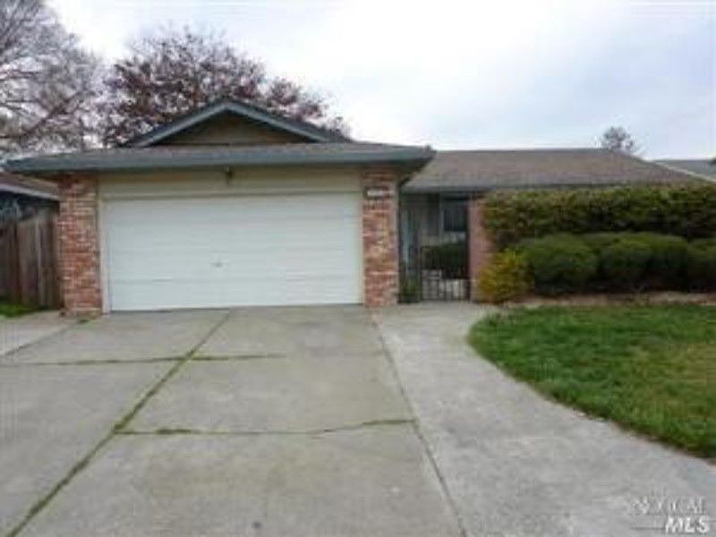 1st image of 948 Pueblo Ave