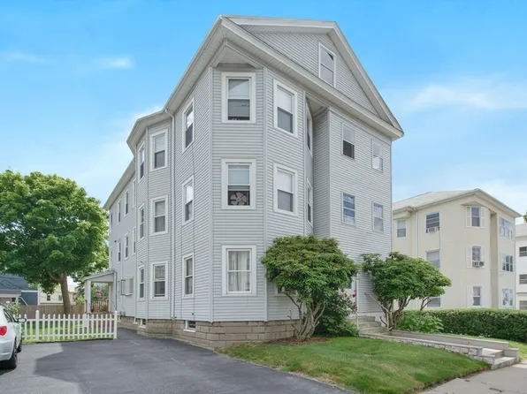 78 Harlem St, Worcester, MA 01610