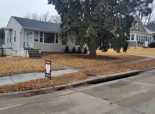 3901 Gold St, Omaha, NE 68105