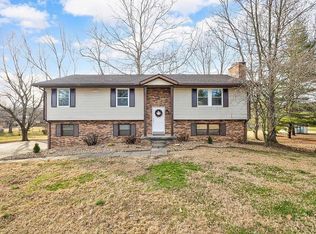 7444 Capri Ct, Newburgh, IN