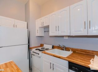 15 E Division St #3W, Chicago, IL 60610