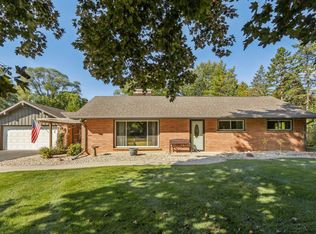 3365 Arroyo Rd, Brookfield, WI 53045