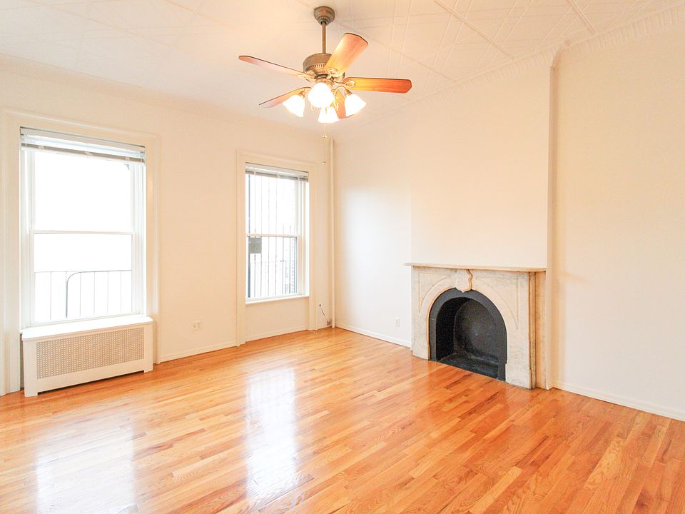 1st image of 594 Henry St #2