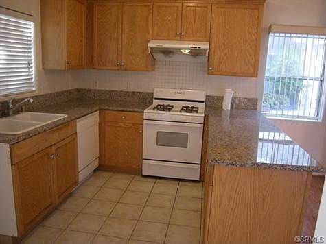 3rd image of 1232 S Alta Vista Ave