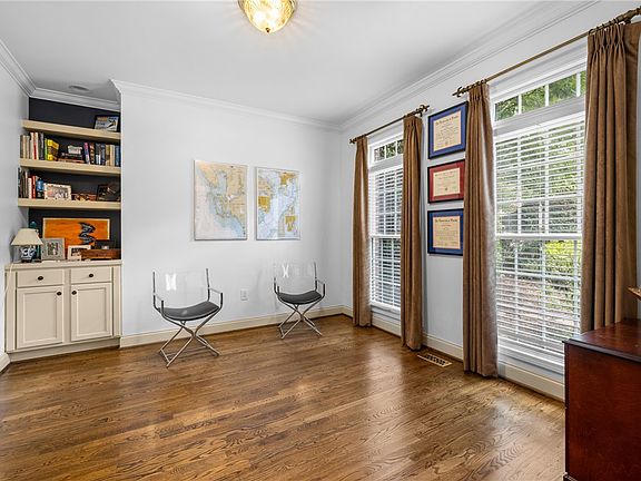 4th image of 106 Red Maple Way