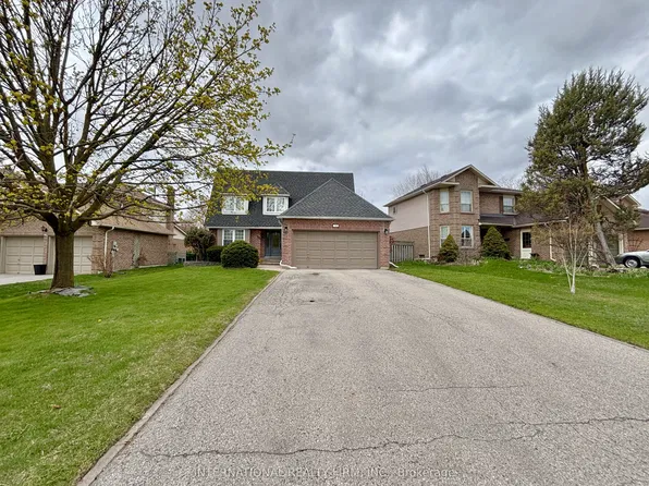 168 Willow Ln, Newmarket, ON L3Y 4J3