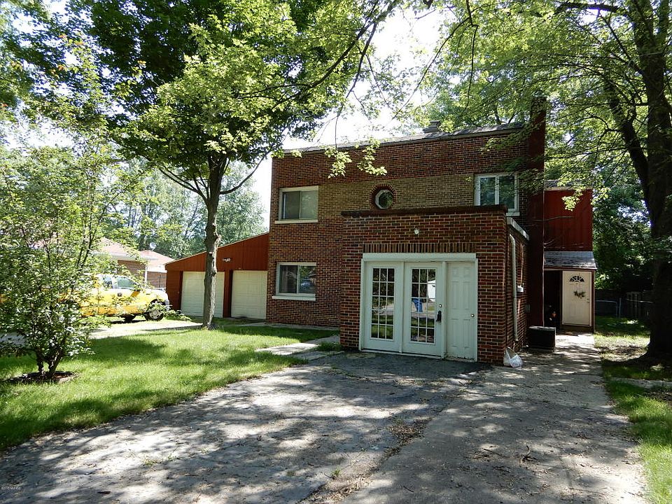 1st image of 720 Ashley Dr