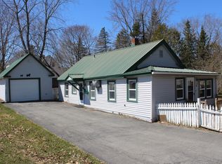 28 Spring St, Old Town, ME 04468