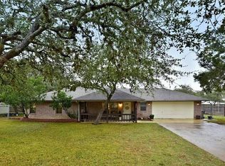 2071 Candlelight Dr, Canyon Lake, TX 78133