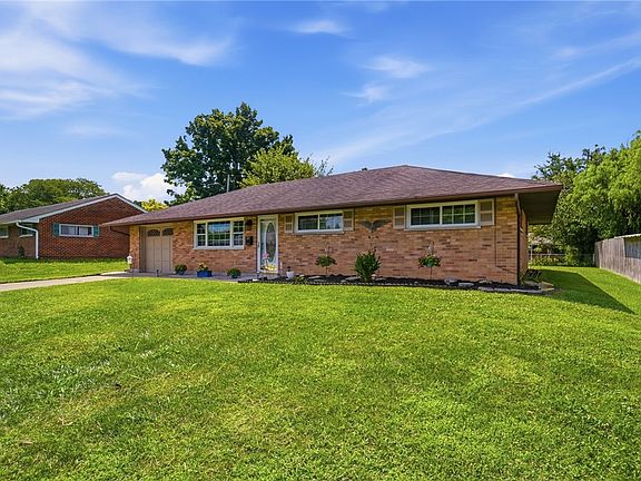 3rd image of 2076 Lynpark Ave