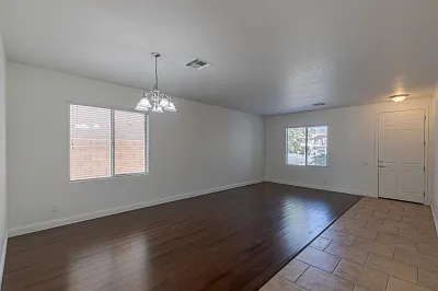2553 Chateau Clermont St — Photo 12