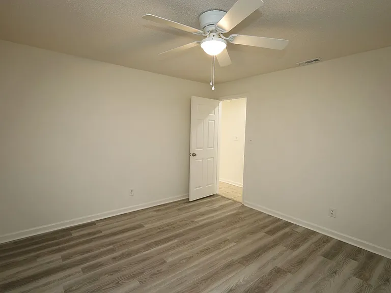 2816 Kirkwood Cir — Photo 6