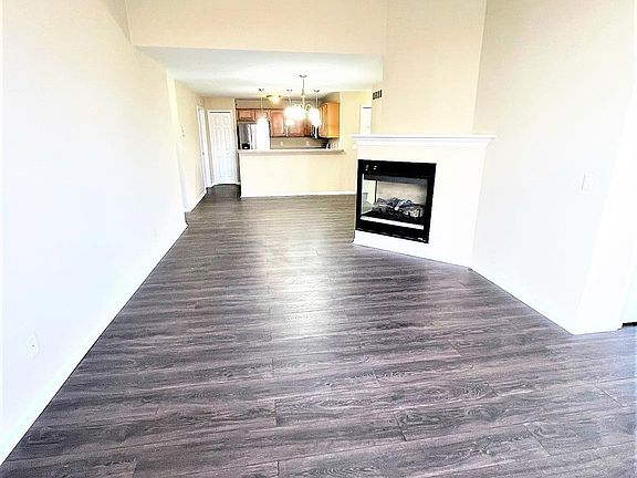4th image of 4103 Cameron Cir