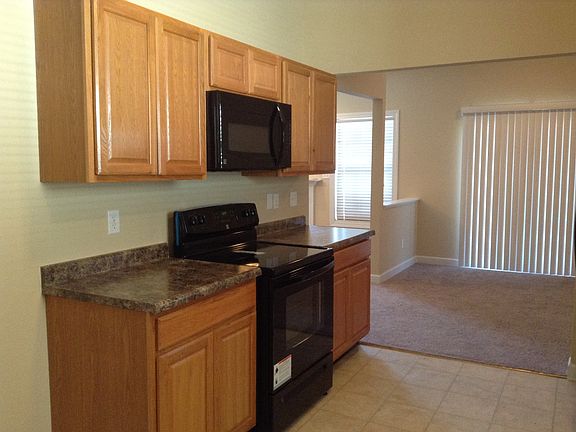 4th image of 9828 Rhodes Ln
