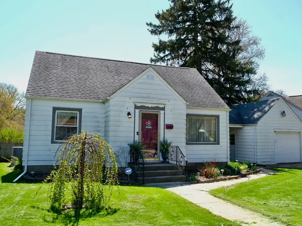 1804 E Gate Pkwy, Rockford, IL 61108