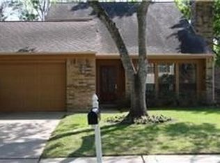 2502 Country Place Dr, Richmond, TX 77406