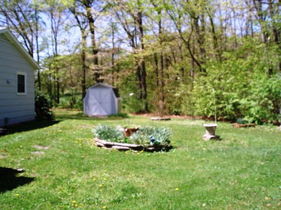 3rd image of 65 Whiteoak Cir