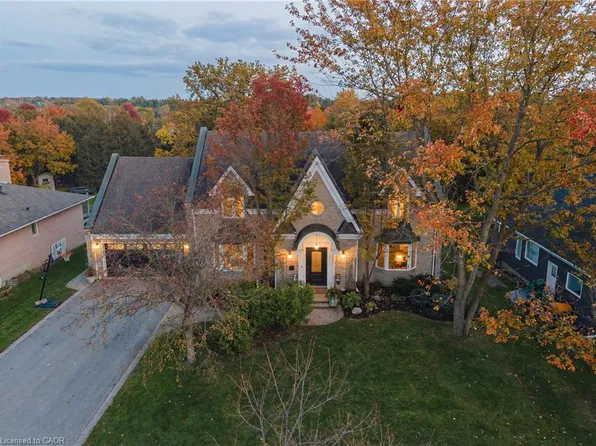 21 Granbridge Dr, Woolwich, ON N0B 2V0