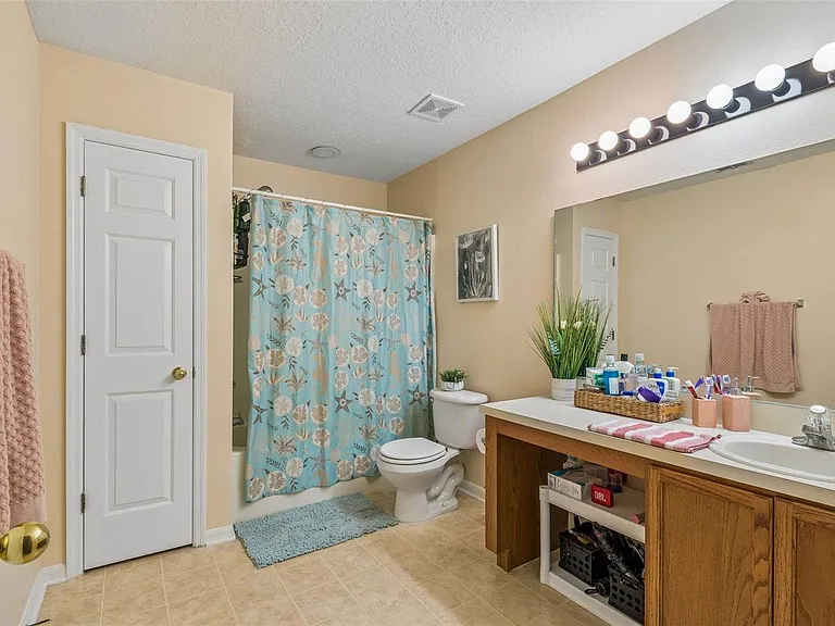 2401 Silvermoss Dr — Photo 25