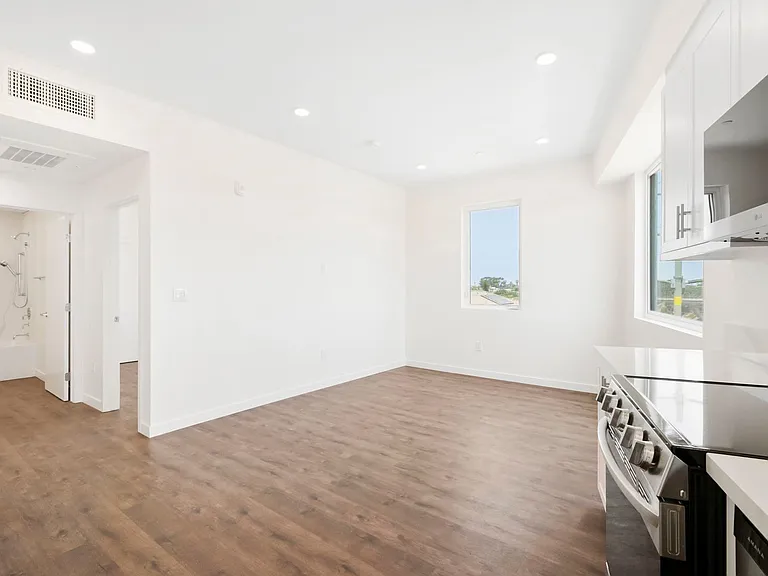 4505 Illinois Street - North Park's Newest Boutique Upscale Apartments — Photo 25
