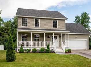 46 Millers Farm Dr, Rochester, NH 03868