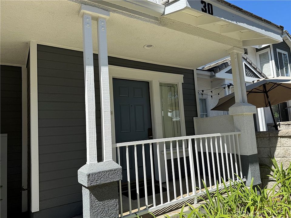 1st image of 30 Carlsbad Ln