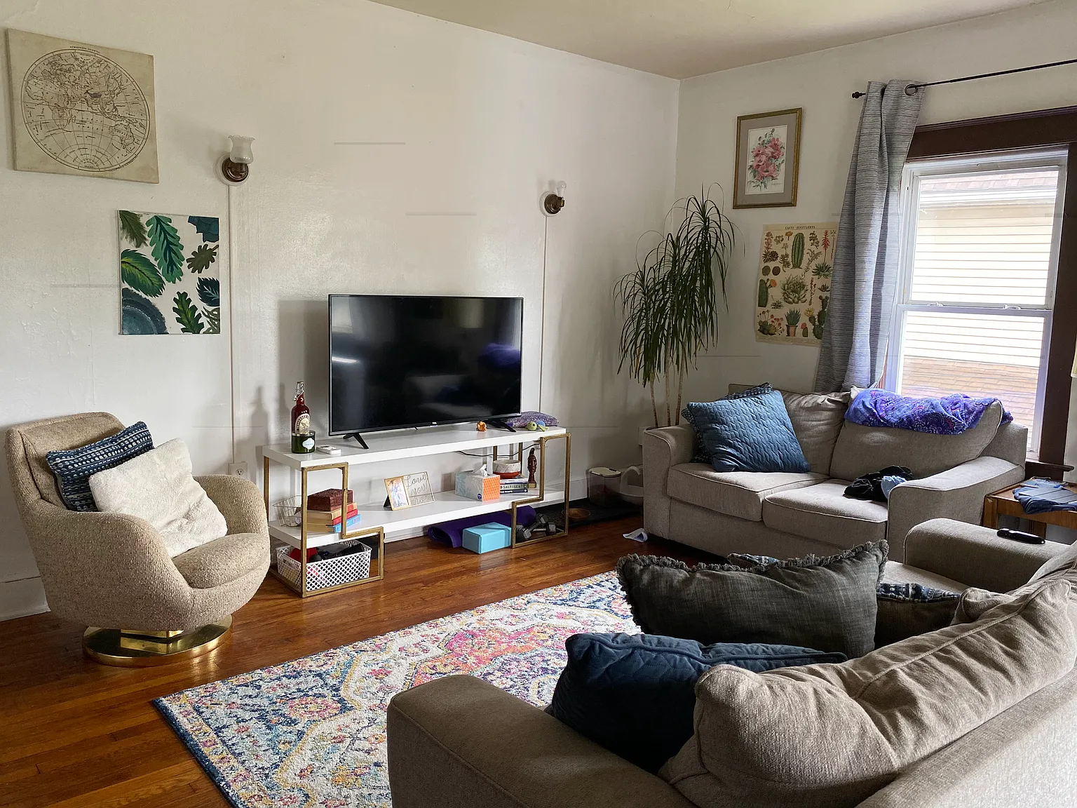 2 bed, 1000 sqft, $1,550 — Photo 3
