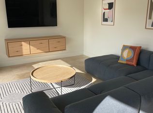 210 S Hamilton Dr APT 8, Beverly Hills, CA 90211