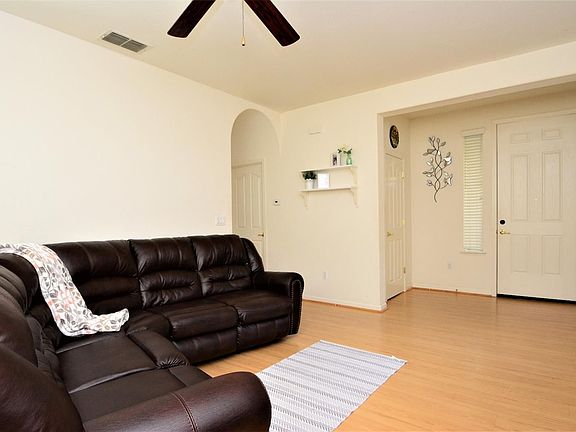 5th image of 191 Natalino Cir