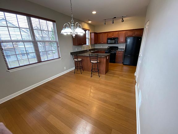 4th image of 1626 White Oak Trl