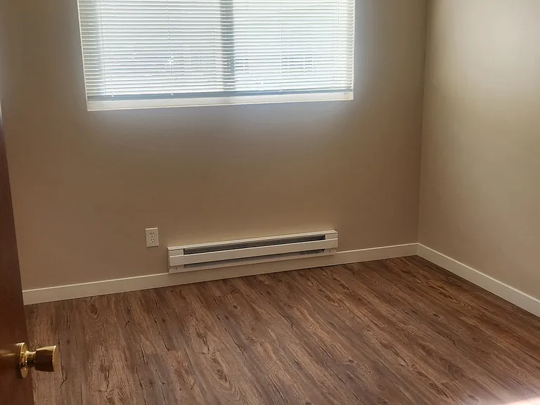 629 Glen St #3G — Photo 23