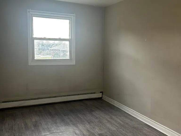 110 Breton Rd #18 — Photo 3
