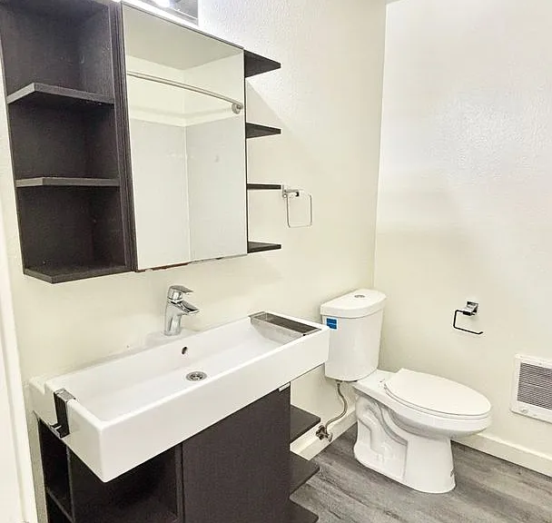Holgate Lofts — Photo 17