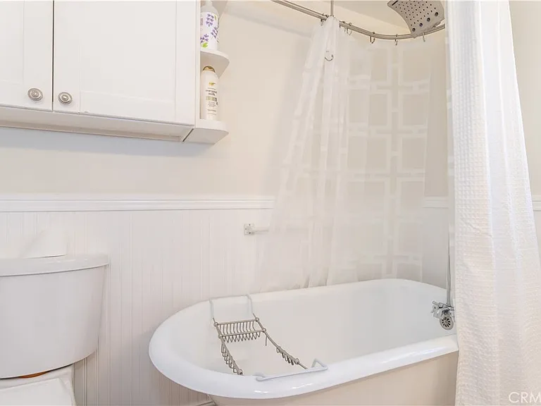 19308 Lemarsh St — Photo 24