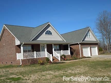 1st image of 182 Skyland Dr
