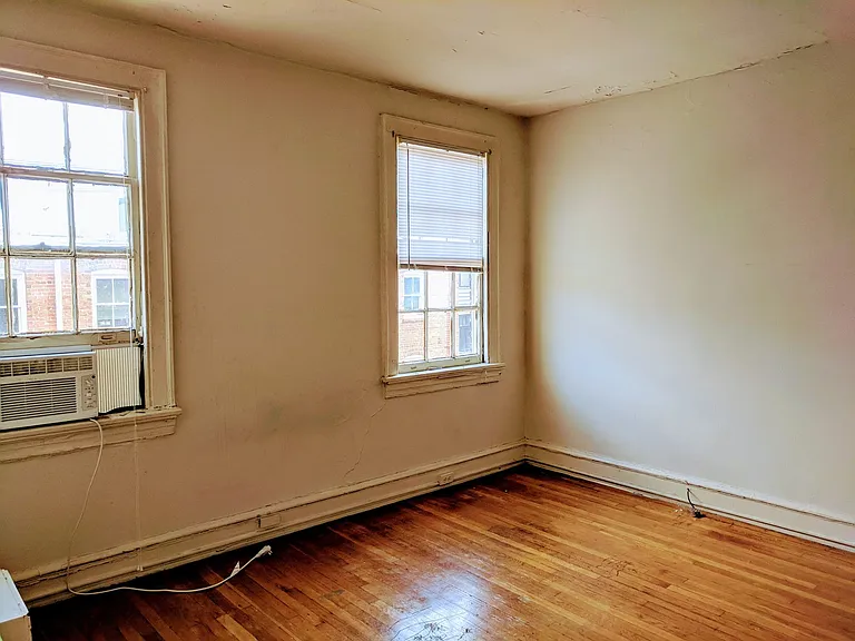 1128 W. Grace St.* — Photo 92