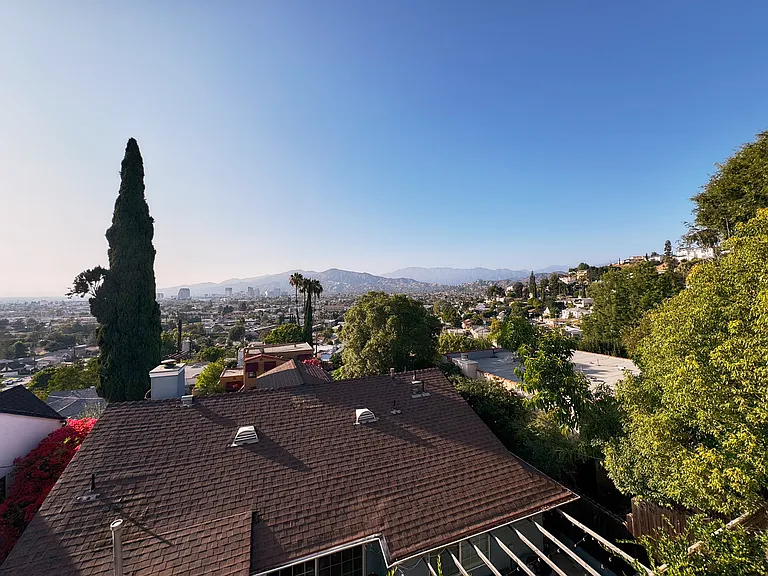 1133 Berkeley Dr — Photo 23