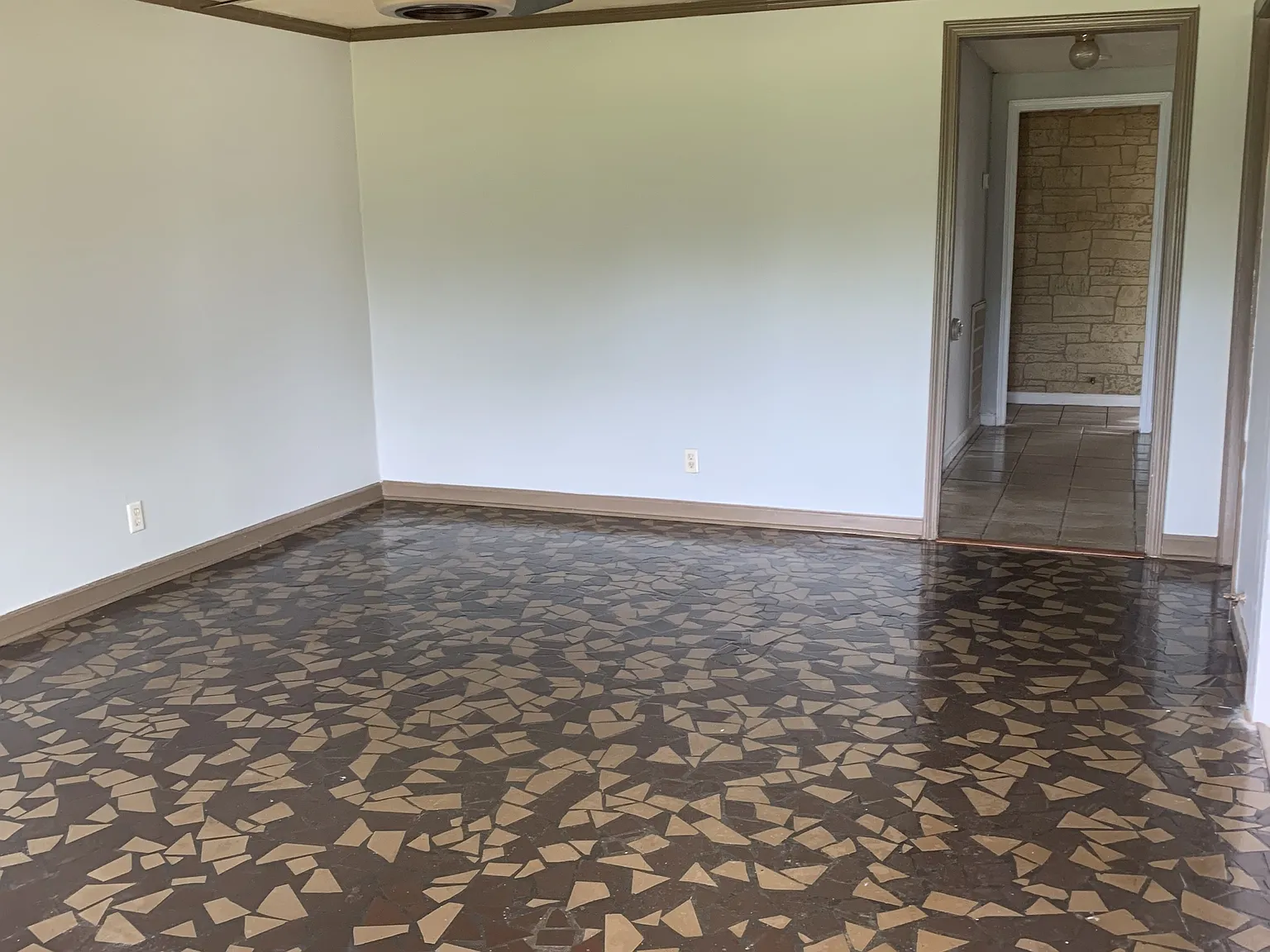 111 Shackelford Dr, Tupelo - Unit... — Photo 4